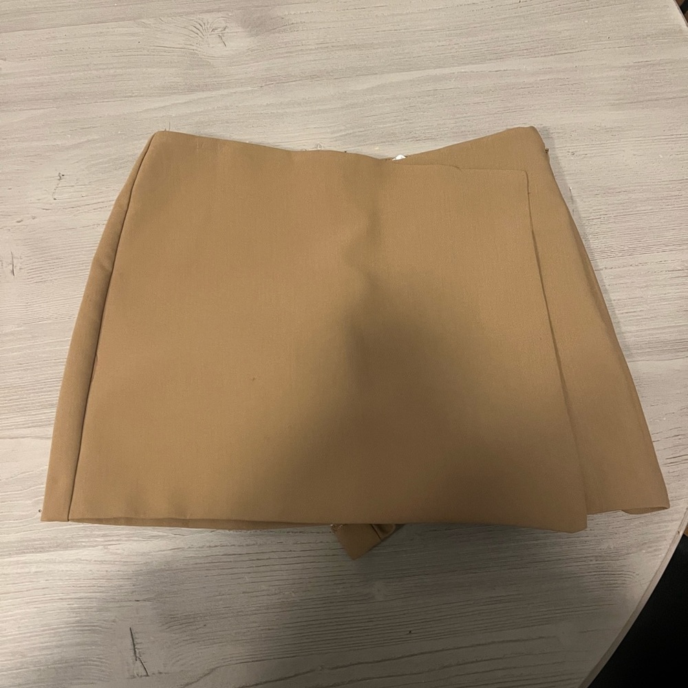 Zara camel skort. Size small.